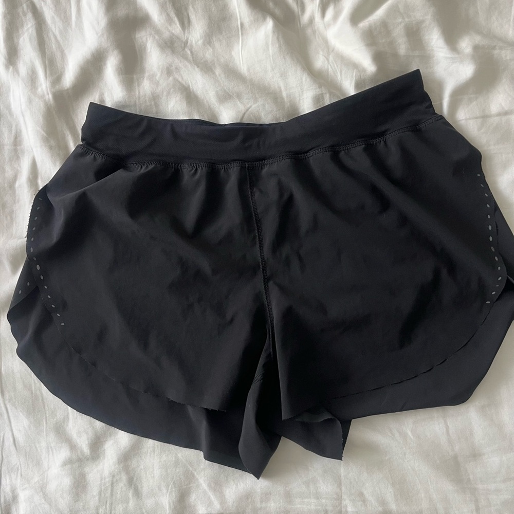 Lululemon fast and free black shorts size 8